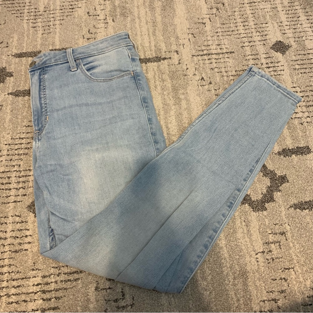 High Waisted Jeans
